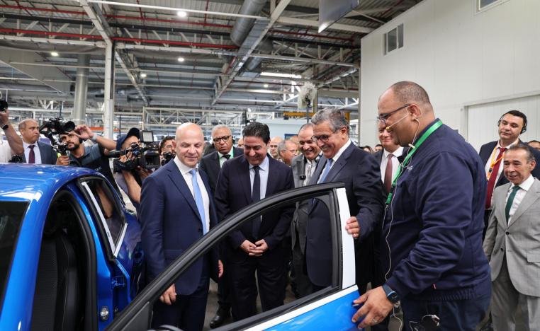 مركز قاري لتركيب السيارات وتصنيع بعض أجزائها 