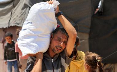 الجائع في غزة عليه أن يموت بصمت