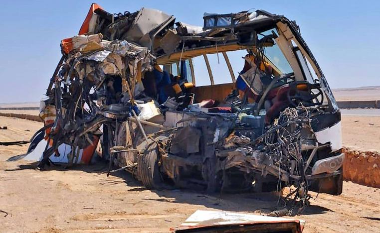 سقوط عشرات القتلى والجرحى في حوادث الطرق الشهر الماضي