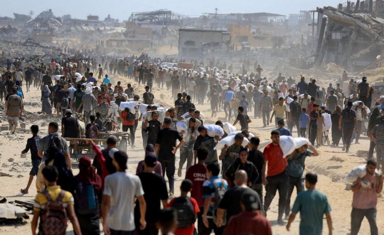 من يتحمل دمار غزة وتجويع أهلها