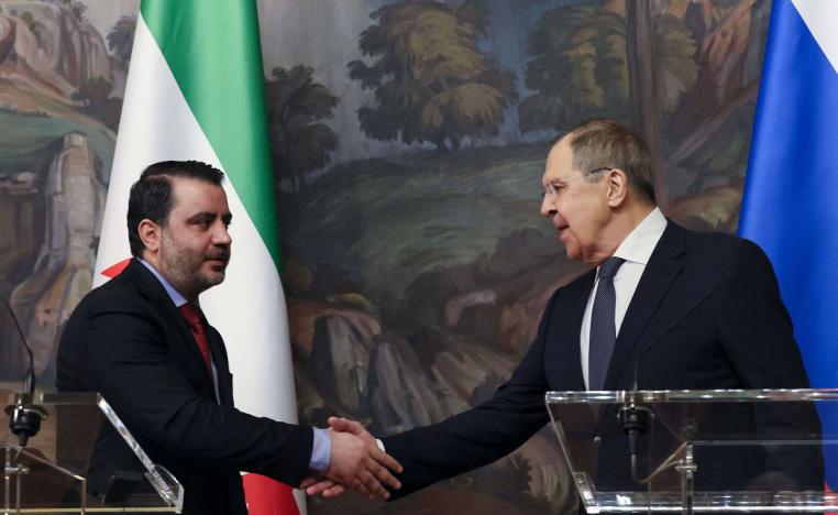 روسيا تمد يد المساعدة للسلطة الجديدة