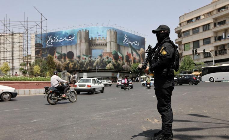 طهران تواجه الضغوط من كل جانب بسبب البرنامج النووي