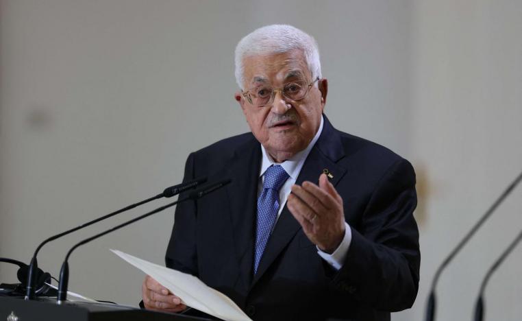 عباس تعهد بالقيام باصلاحات داخل السلطة الفلسطينية