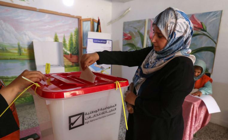 امال الليبيين معلقة على انتخابات لا تبدو قريبة
