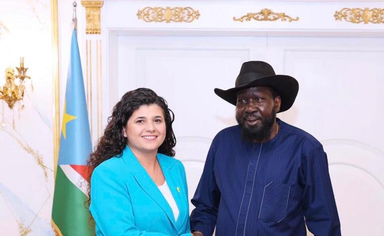 زيارة في وقت حساس ومعقد