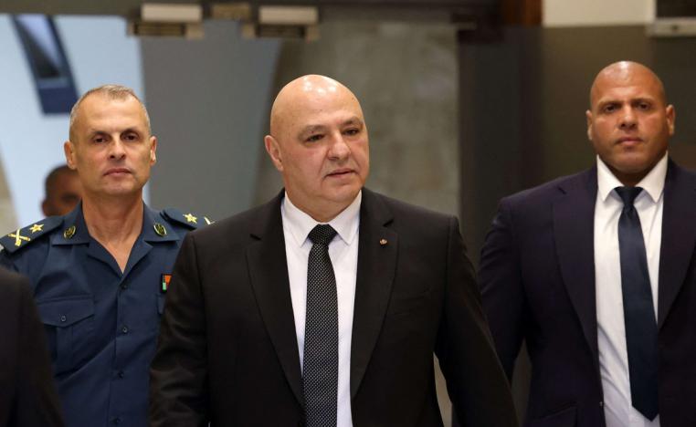 عون لا يزال يشدد على المضي في خطط حصر السلاح بيد الدولة