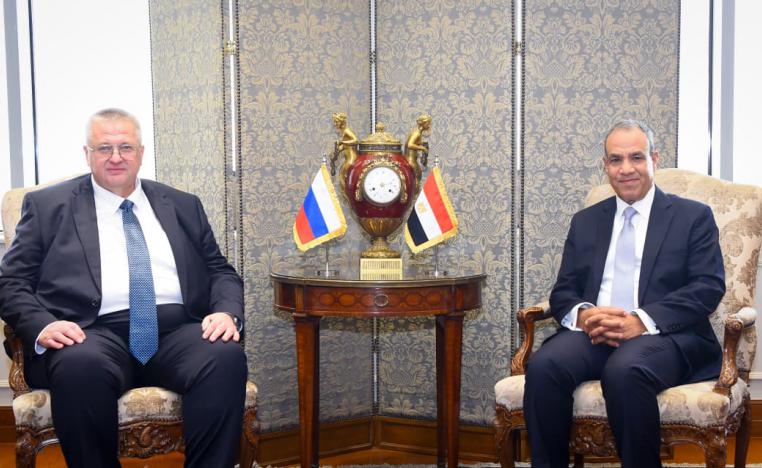 روسيا تعمل على استعادة نفوذها التقليدي في المنطقة وخاصة مصر