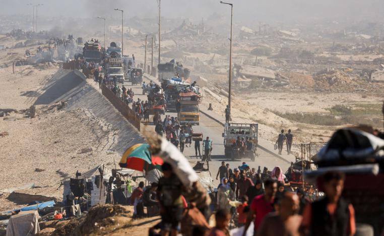 من ينهي مأساة الغزيين