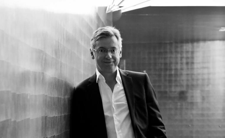 الكاتب الفرنسي نيكولا بورداس