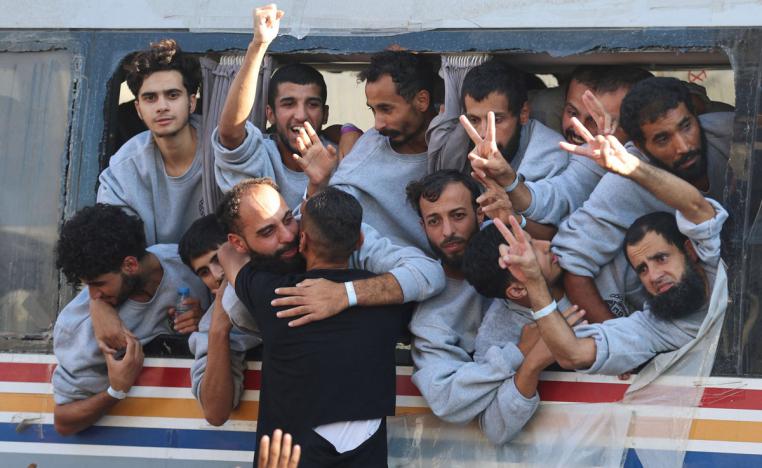 مشاهد مؤثرة من استقبال الأسرى