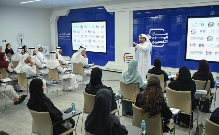 جلسات تدريبية وورش عمل يقدمها خبراء محليون وعالميون