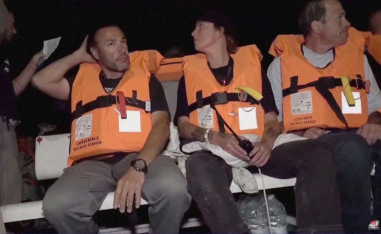 الجيش الاسرائيلي حاول إخفاء الجريمة عبر ضرب الكاميرا بالسلاح في المركب