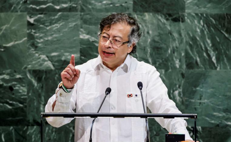 غوستافو بيترو  ينتصر للحق الفلسطيني