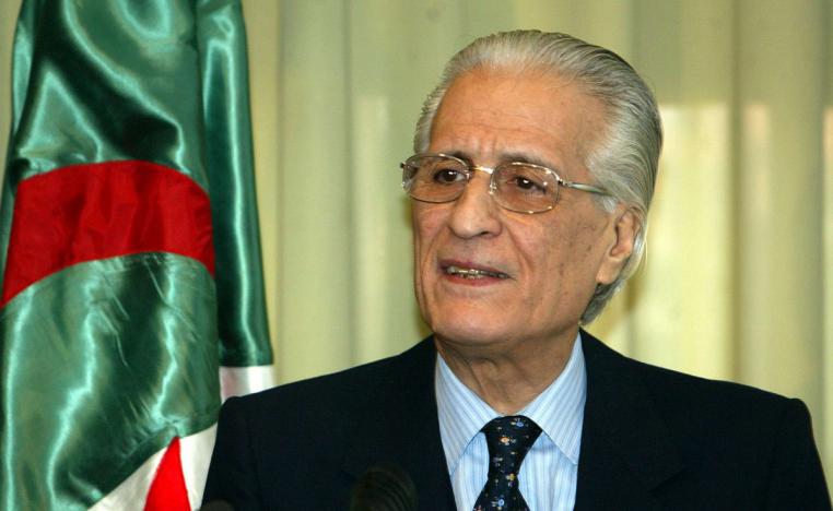 مسيرة سياسية ونضالية طويلة