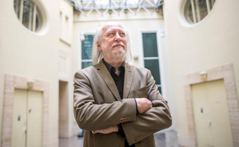 الكاتب الهنغاري لازلو كراسناهوركاي