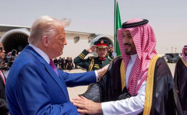 صداقة تعبد الطريق لتمتين العلاقات 