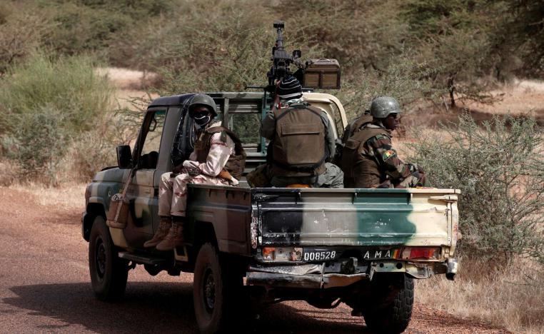 الجيش المالي يخفق في احتواء تقدم الجماعات المتطرفة 