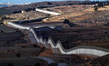 مشروع يصعب الحياة اليومية للفلسطينيين