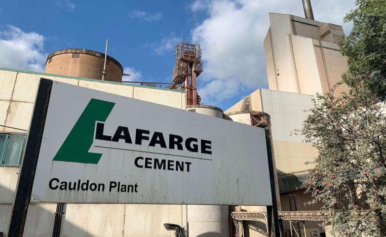 تقارير تشير إلى أن باريس استفادت من وجود لافارج في سوريا