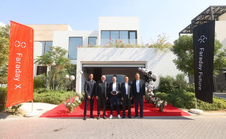 تسليم المركبة لإنييستا يحمل رمزية خاصة