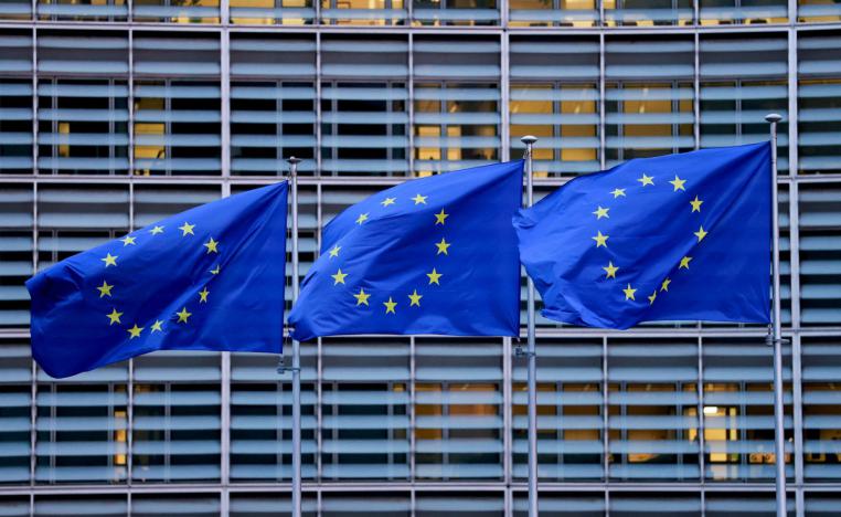 القارة تعاني من أزمة شيخوخة وتنظيم مفرط ما يؤثر على الانتاج