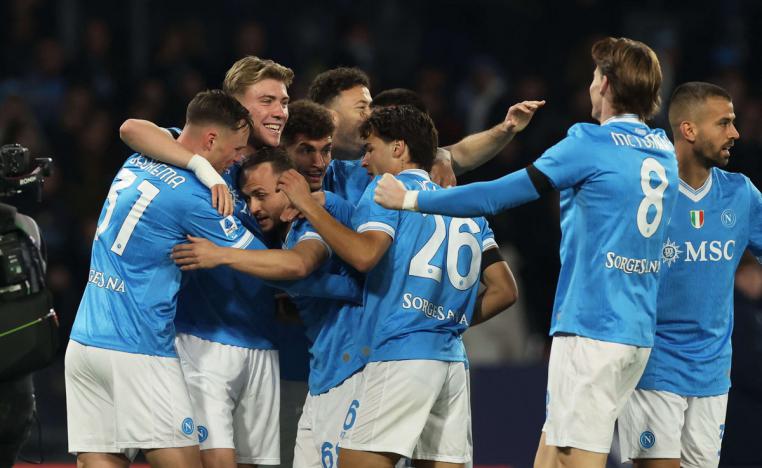 فوز صعب ينعش امال نابولي