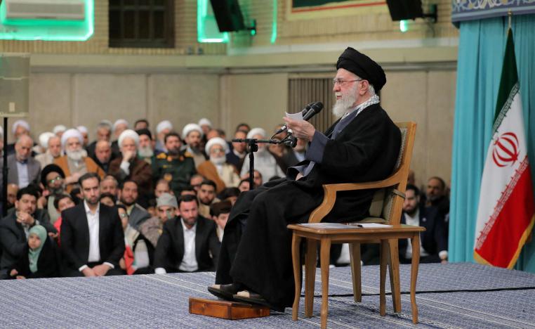 الايرانيون لا يثقون ولا يتوهمون تغير النظام الديني من الداخل