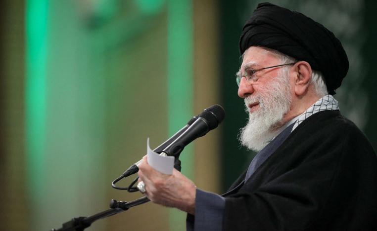 ايران تتوق لخلع عمامة القهر وكسر قيد الرهبر 