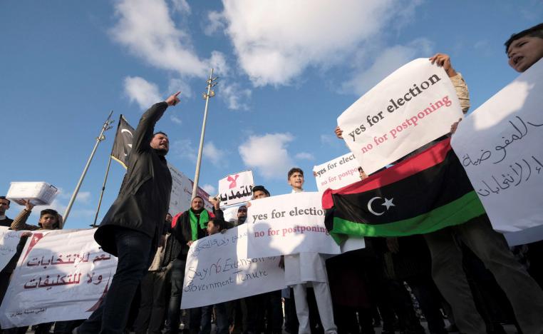 الليبيون ينتظرون بفارغ الصبر طي صفحة المرحلة الانتقالية 