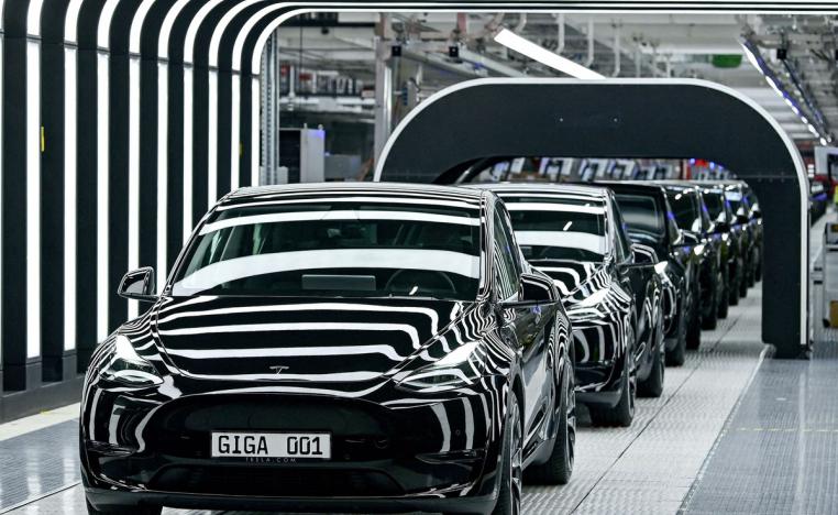 مبيعات تسلا تهوي مع إلغاء الحوافز الضريبية في أميركا