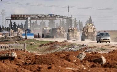 IS prisoners escorted to Iraq