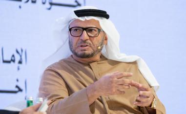 أنور قرقاش يبرز صراحة مواقف الإمارات في مواجهة العدوان الإيراني