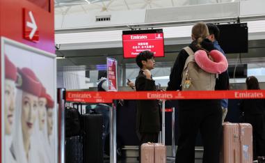 طيران الإمارات 