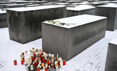 A maze of concrete slabs in the heart of the German capital