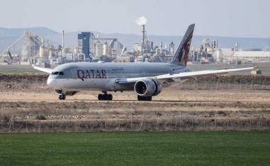 Etihad and Qatar Airways drove the steepest drop
