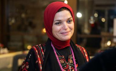 الكاتبة انتصار عبد المنعم