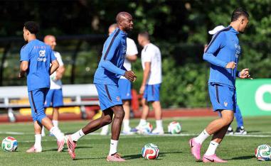 A victory would send France into the Round of 16 against Germany or Paraguay