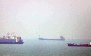 Vessels sailing through the Strait of Hormuz
