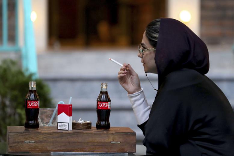 ضرر التدخين كضرر المشروبات الغازية