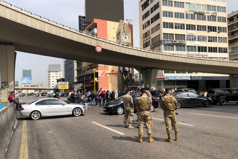 Three people died in car accidents amidst the roadblocks 