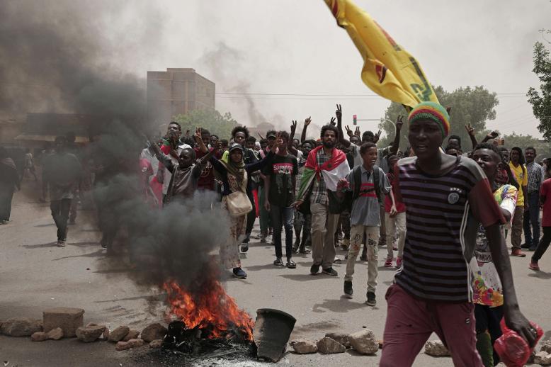 مظاهرات شبه يومية في السودان للمطالبة بحكم مدني وعودة الجيش للثكنات