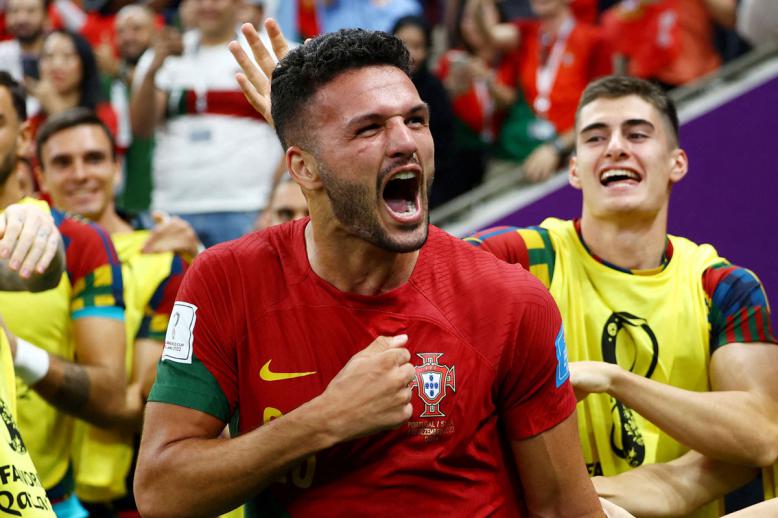 المهاجم البرتغالي الشاب يقود منتخب بلاده لمواجهة نظيره المغربي في ربع النهائي