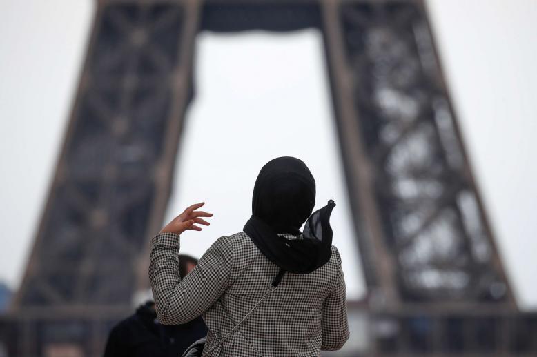 الجدل بشأن حظر الحجاب في فرنسا يعود إلى الواجهة