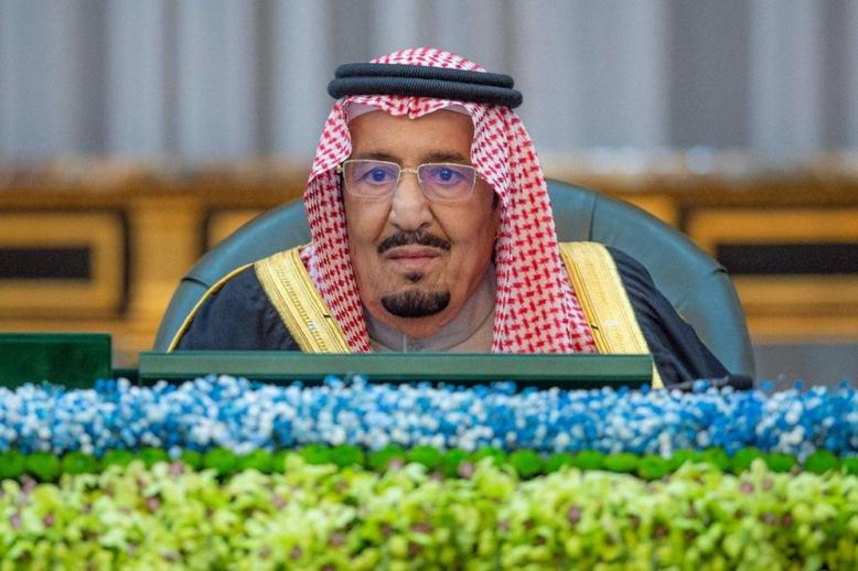 الملك سلمان حضر الاجتماع الأسبوعي للحكومة قبل دخول المستشفى