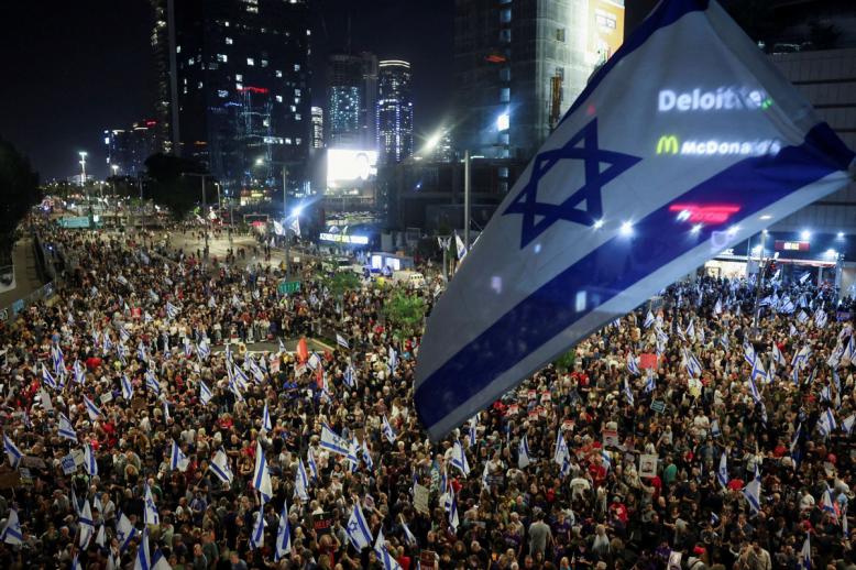 أكثر من 50 في المئة من الإسرائيليين يساندون تحرك الجيش في رفح مهما كانت العواقب