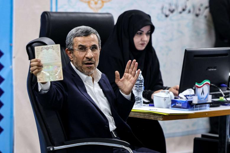 احمدي نجاد يختبر حظوظه مرة أخرى للعودة لسدة الرئاسة في ايران