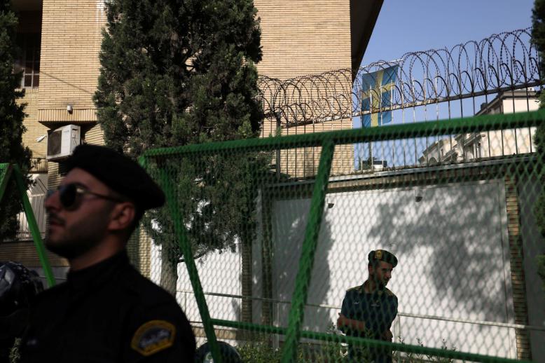 طهران تستدعي القائم بالأعمال السويدي احتجاجاً على اتهامات “خبيثة”