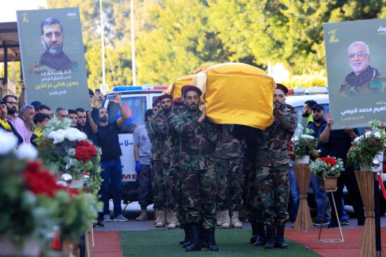 تشييع قادة كبار في حزب الله قتلوا في غارة إسرائيلية