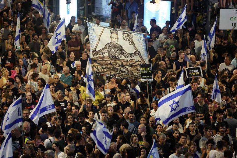 Israeli protesters in Tel Aviv