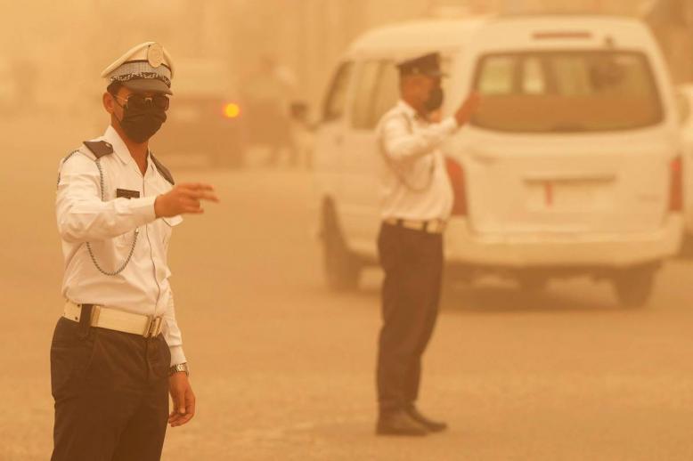 عاصفة ترابية في الناصرية جنوب العراق